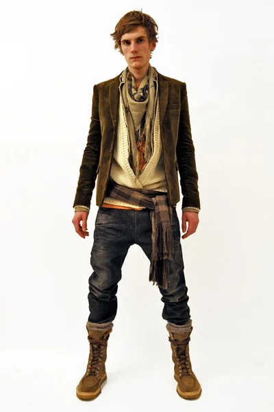 Look 19